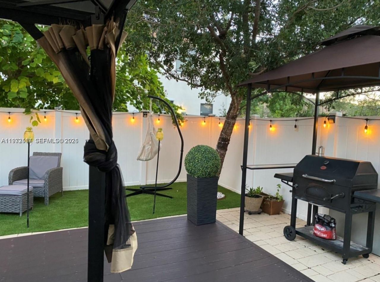 3392 W 90th Ter , Hialeah, FL 33018 Photo