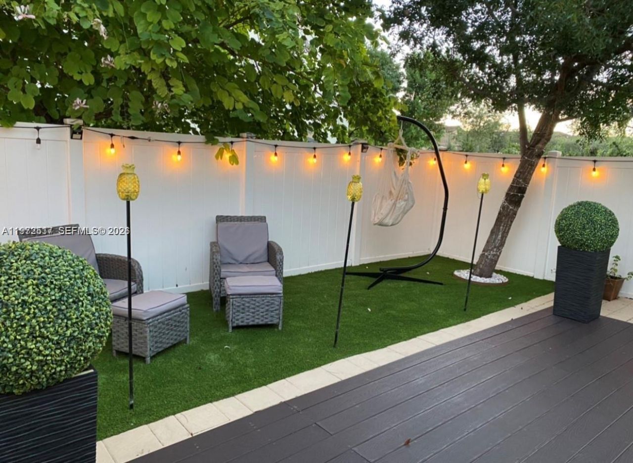 3392 W 90th Ter , Hialeah, FL 33018 Photo