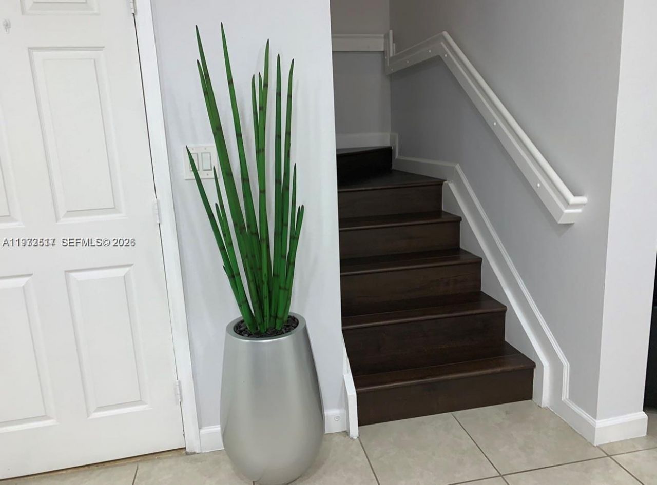 3392 W 90th Ter , Hialeah, FL 33018 Photo