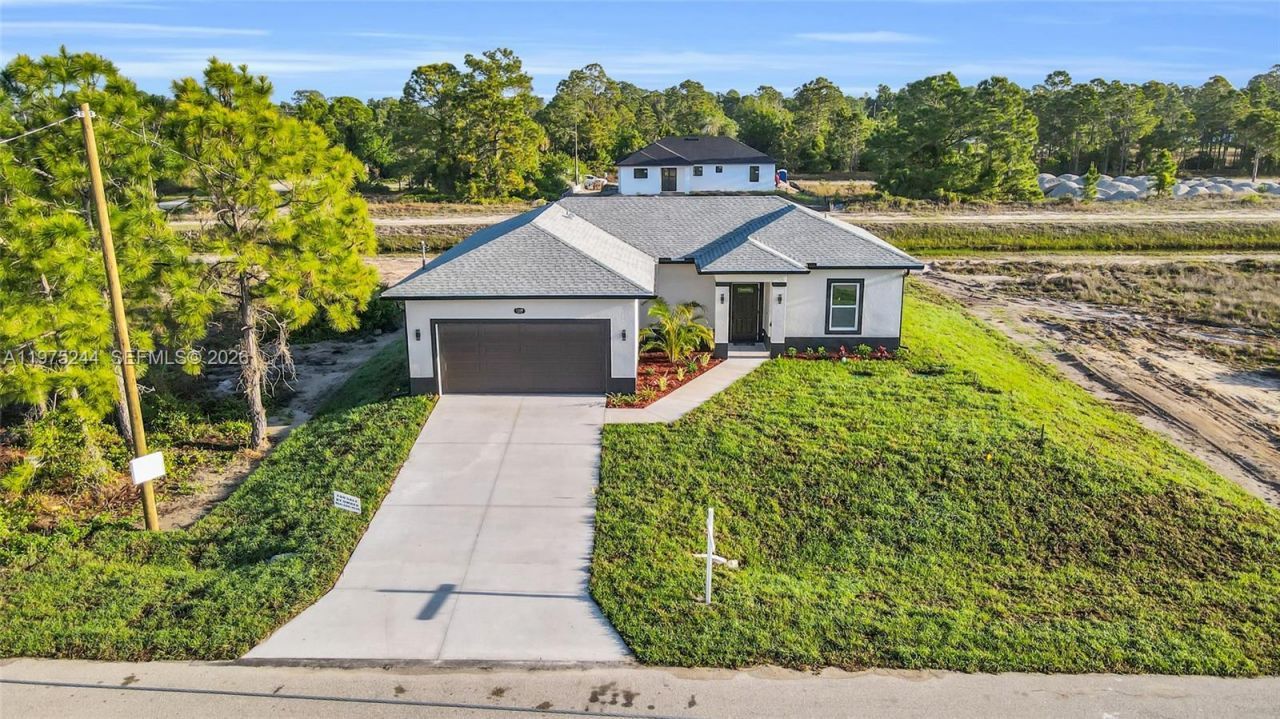 1109 Edgewood St E, Lehigh Acres, FL 33974 Photo