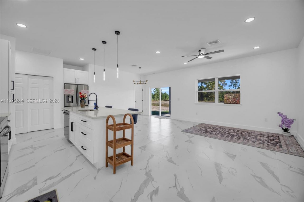 1109 Edgewood St E, Lehigh Acres, FL 33974 Photo