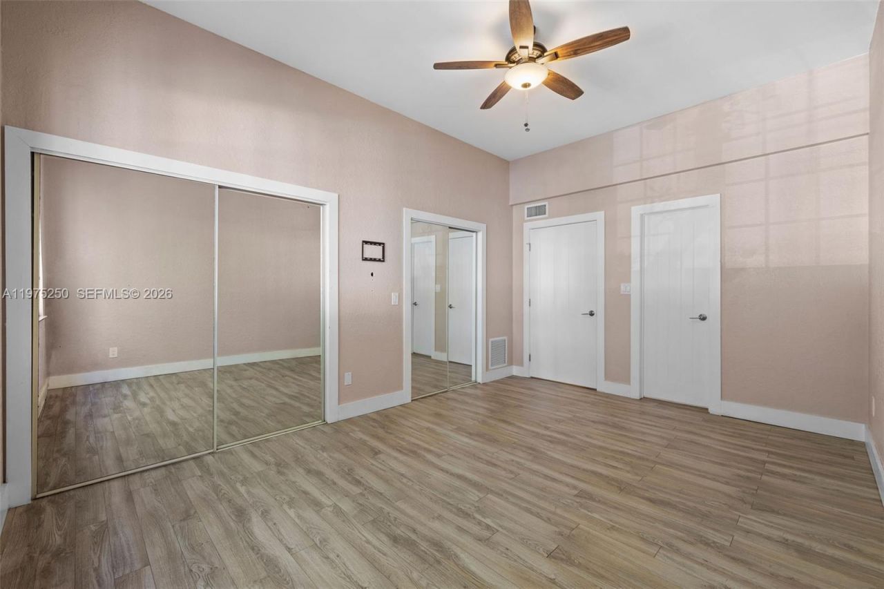 20900 Leeward Ct , Unit 217-1, Aventura, FL 33180 Photo