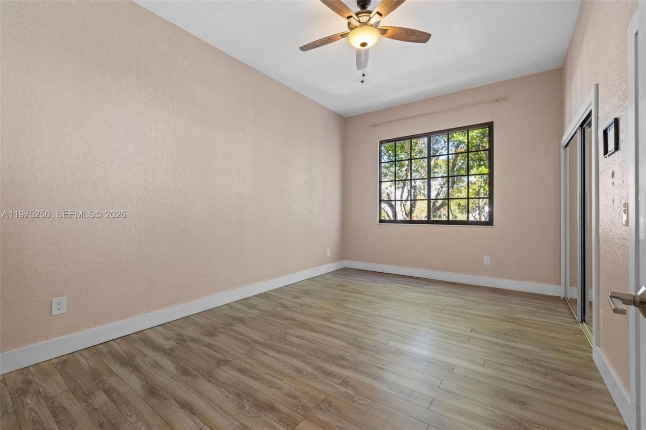 20900 Leeward Ct , Unit 217-1, Aventura, FL 33180 Photo