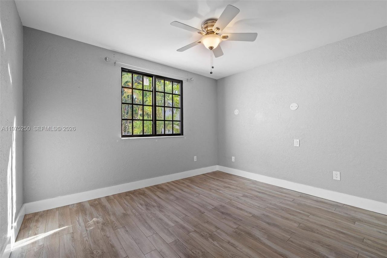 20900 Leeward Ct , Unit 217-1, Aventura, FL 33180 Photo