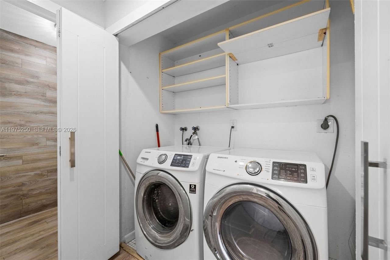 20900 Leeward Ct , Unit 217-1, Aventura, FL 33180 Photo