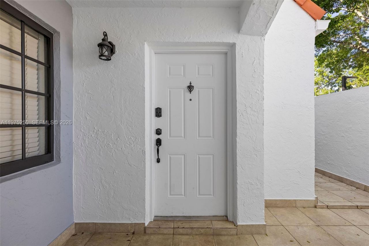 20900 Leeward Ct , Unit 217-1, Aventura, FL 33180 Photo