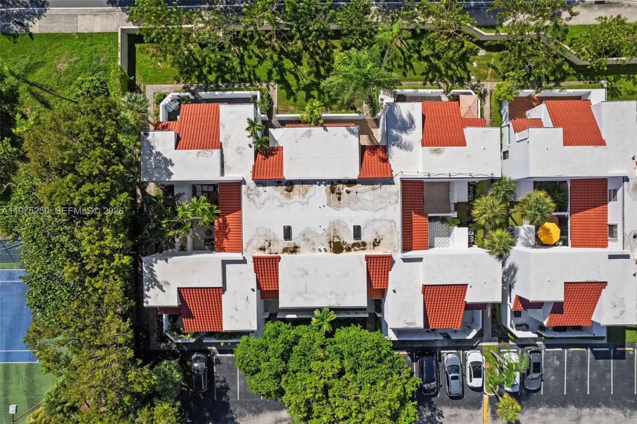 20900 Leeward Ct , Unit 217-1, Aventura, FL 33180 Photo