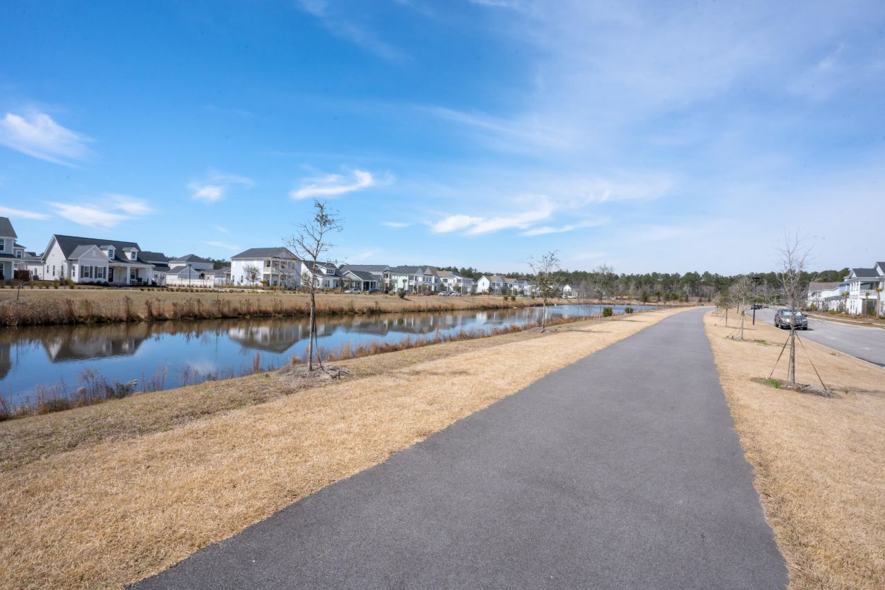 312 Eclipse Street Photo 39