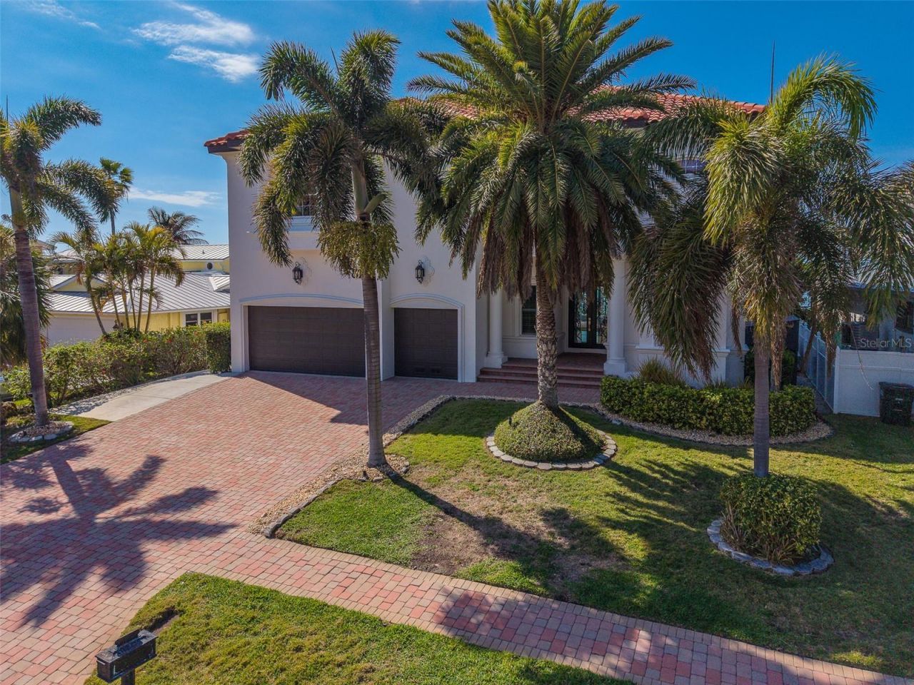 824 Island Way, Clearwater Beach, FL 33767 Photo