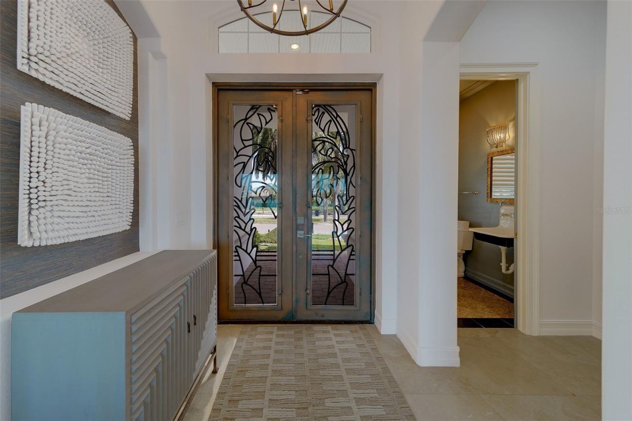 824 Island Way, Clearwater Beach, FL 33767 Photo