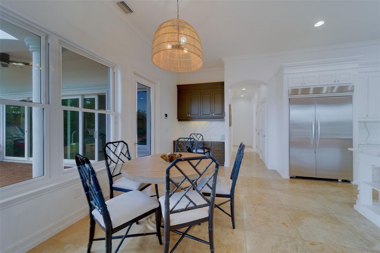 824 Island Way, Clearwater Beach, FL 33767 Photo