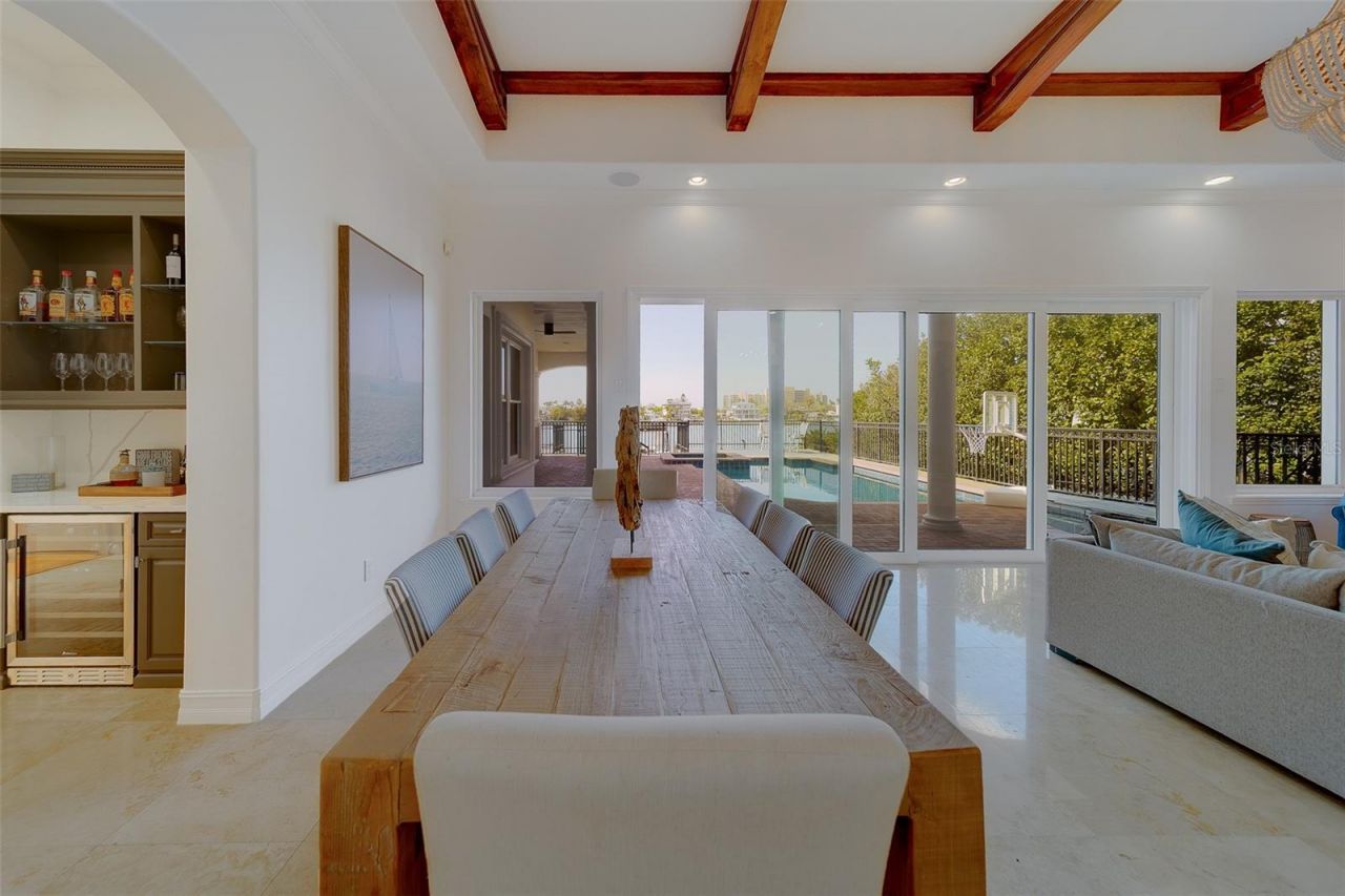 824 Island Way, Clearwater Beach, FL 33767 Photo