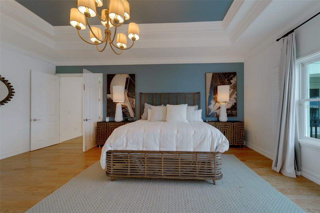 824 Island Way, Clearwater Beach, FL 33767 Photo