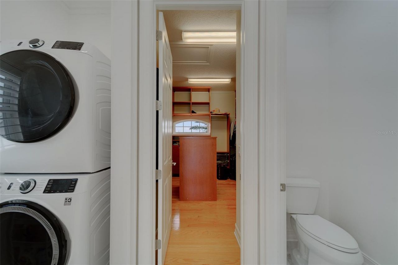 824 Island Way, Clearwater Beach, FL 33767 Photo