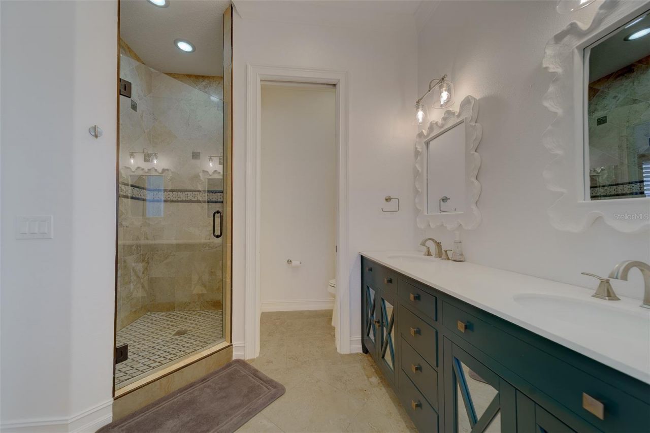 824 Island Way, Clearwater Beach, FL 33767 Photo