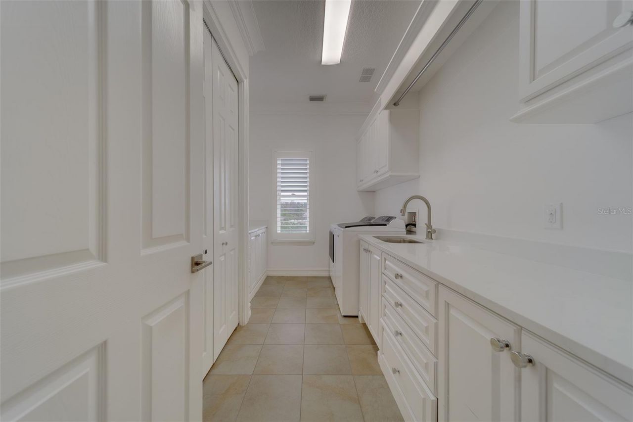 824 Island Way, Clearwater Beach, FL 33767 Photo