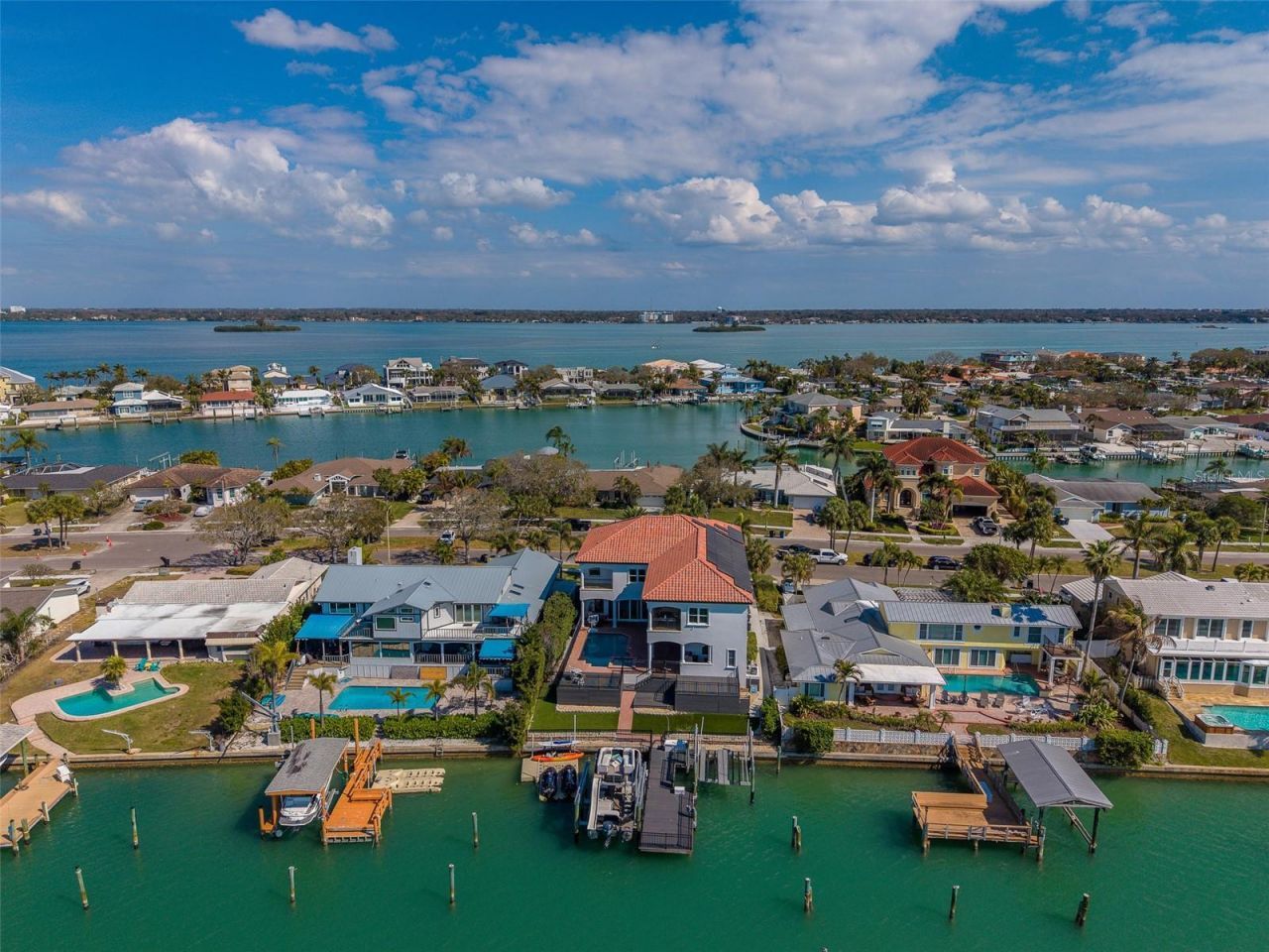 824 Island Way, Clearwater Beach, FL 33767 Photo