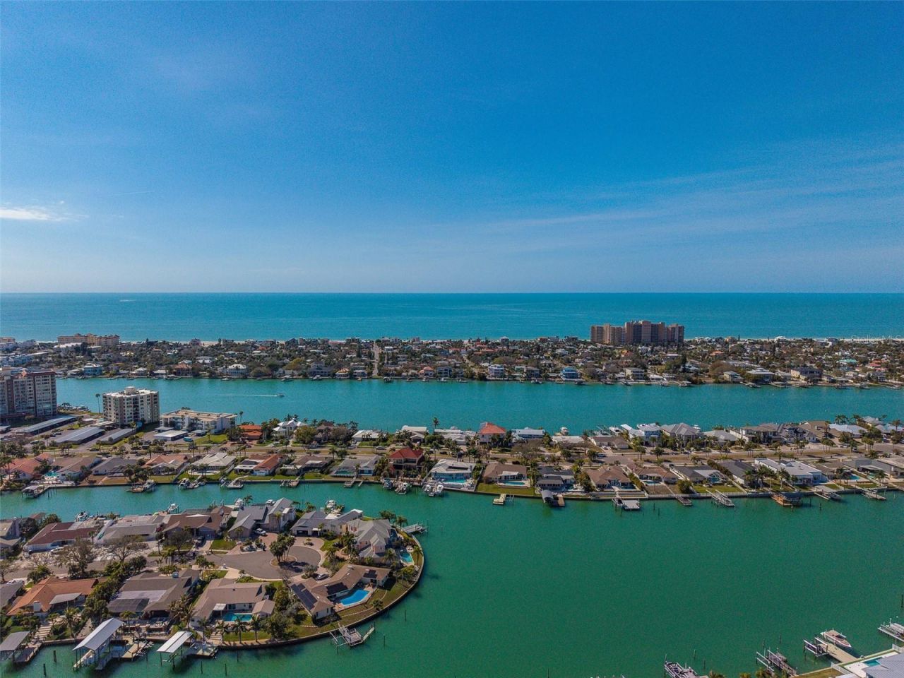 824 Island Way, Clearwater Beach, FL 33767 Photo