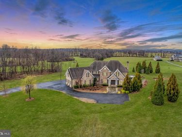 42835 TRAVELERS RUN LANE, LEESBURG, VA 20176