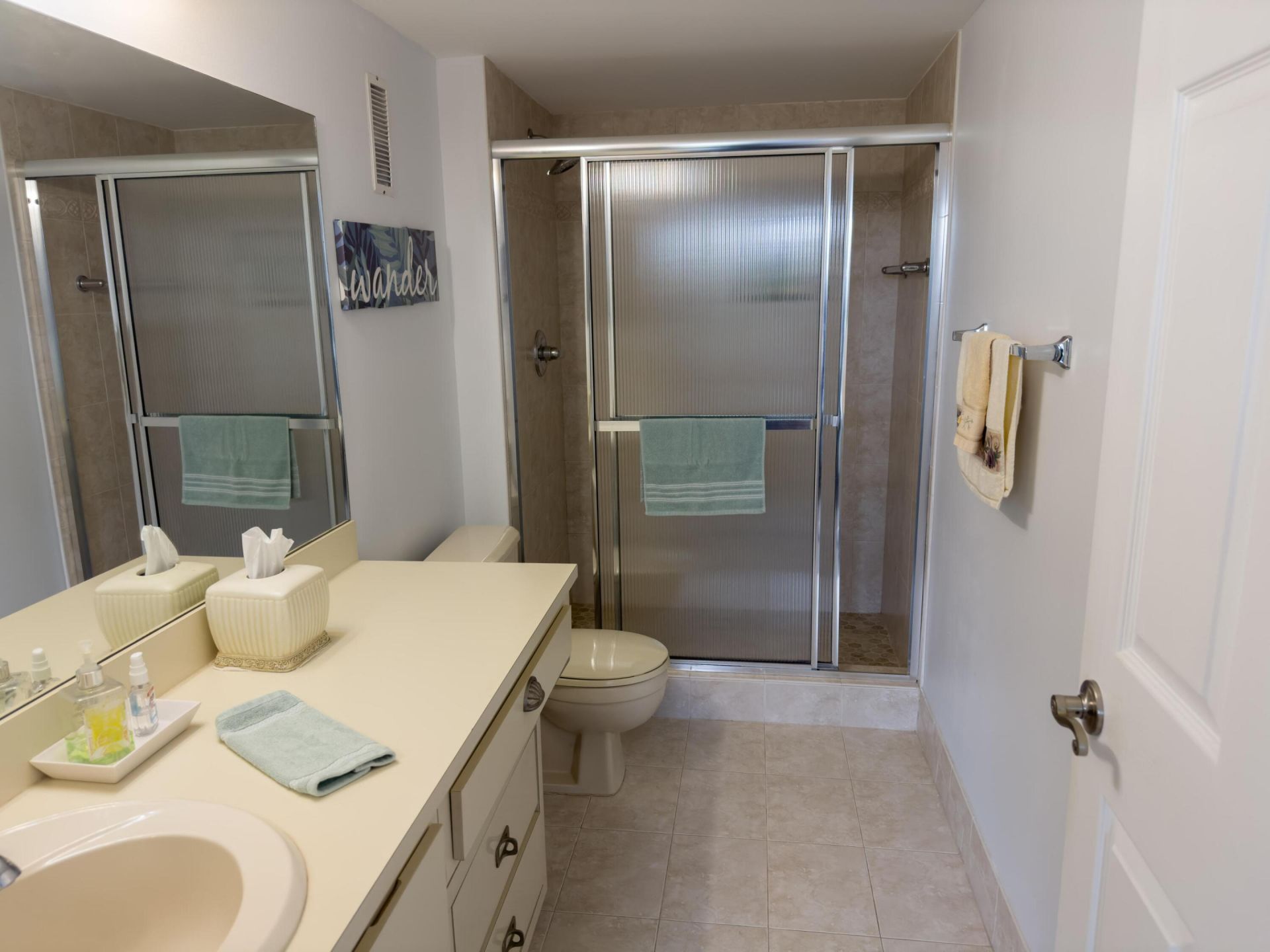 2222 N Cypress Bend Drive, Unit 403, Pompano Beach, FL 33069 Photo