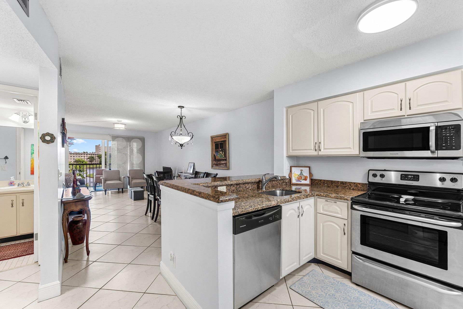 2222 N Cypress Bend Drive, Unit 403, Pompano Beach, FL 33069 Photo