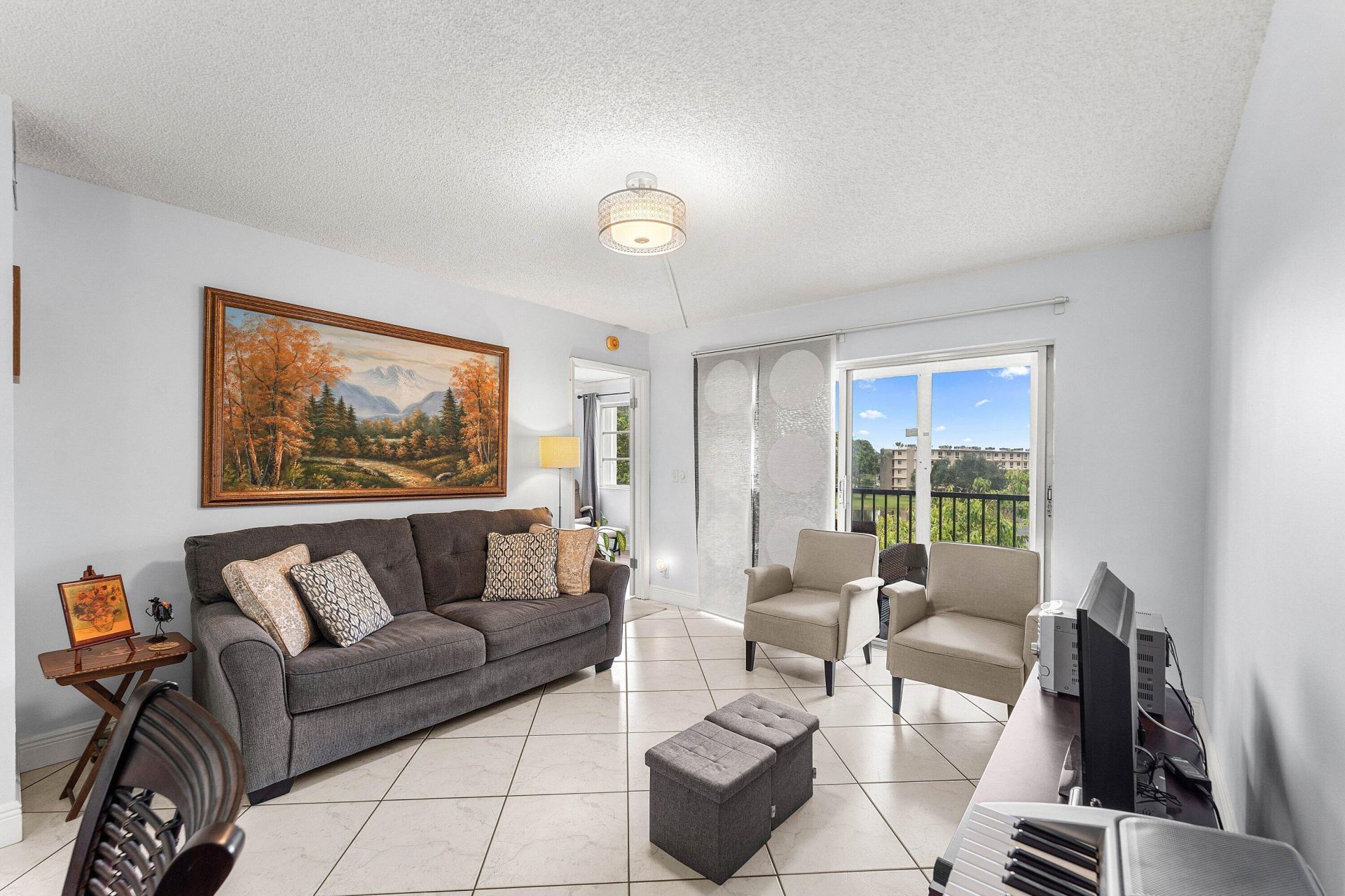 2222 N Cypress Bend Drive, Unit 403, Pompano Beach, FL 33069 Photo