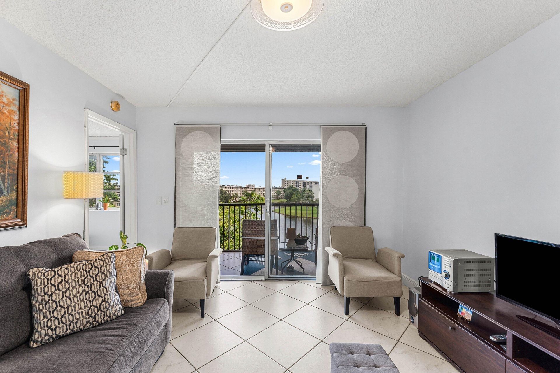 2222 N Cypress Bend Drive, Unit 403, Pompano Beach, FL 33069 Photo