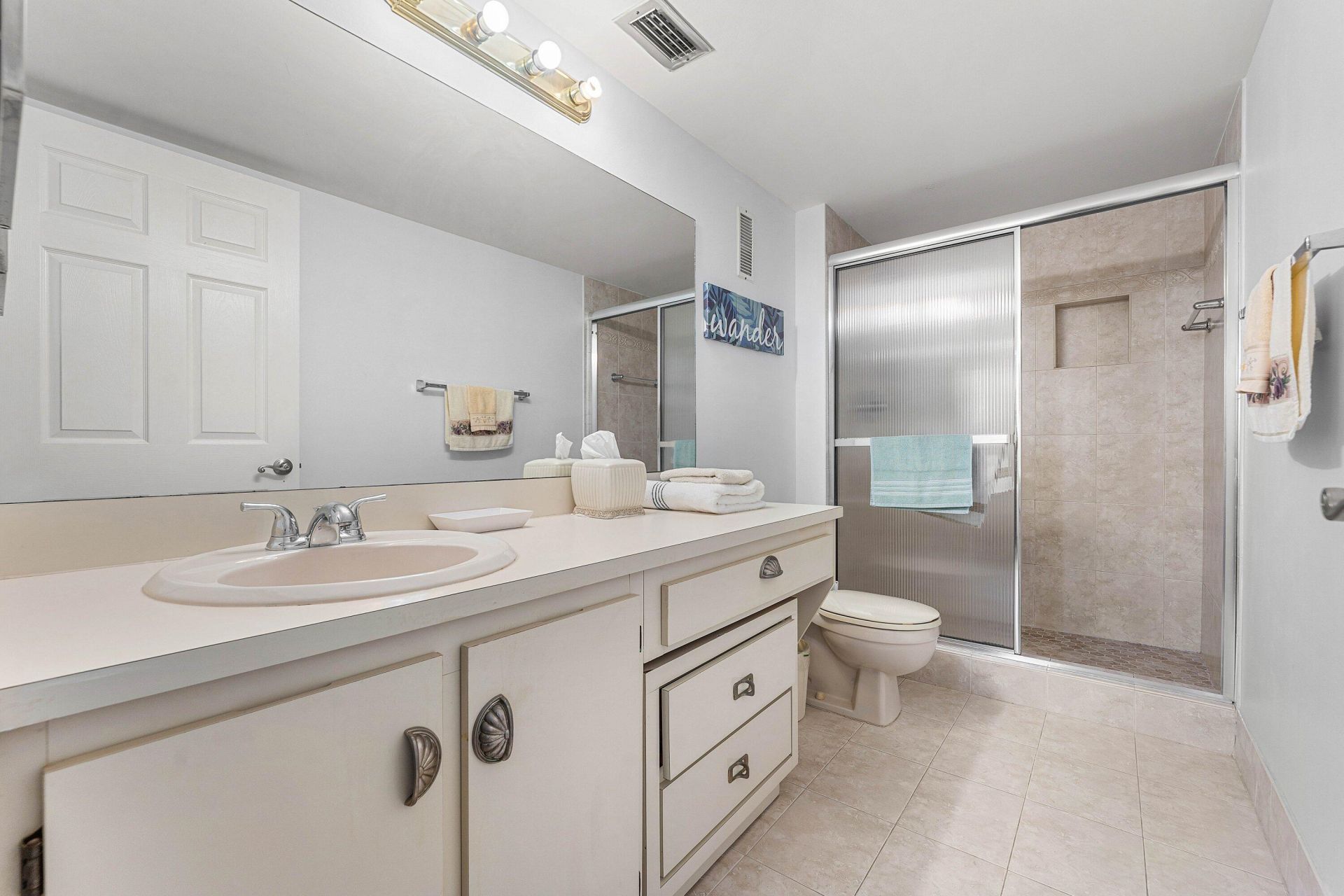 2222 N Cypress Bend Drive, Unit 403, Pompano Beach, FL 33069 Photo