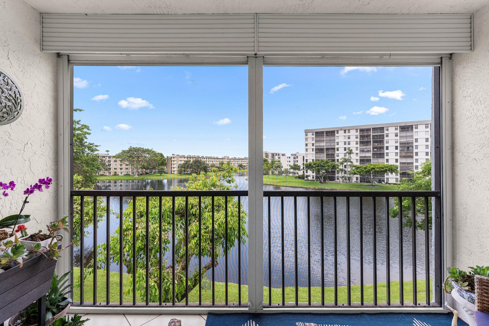 2222 N Cypress Bend Drive, Unit 403, Pompano Beach, FL 33069 Photo