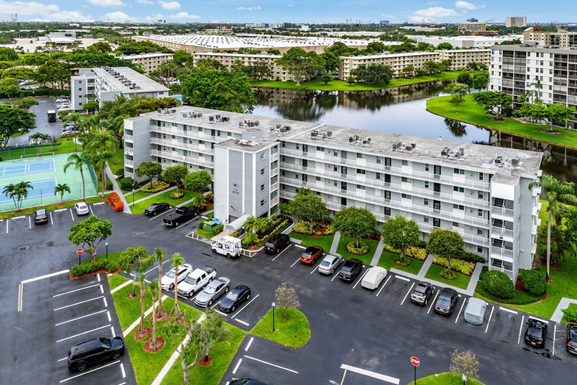 2222 N Cypress Bend Drive, Unit 403, Pompano Beach, FL 33069 Photo