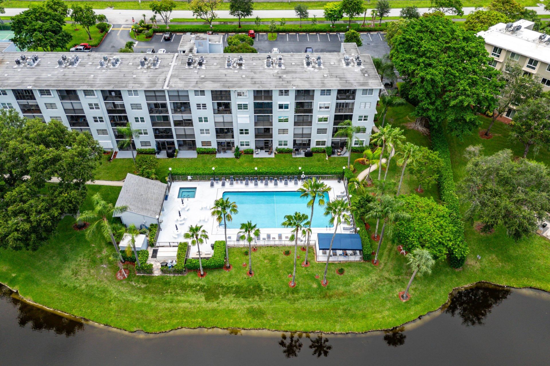 2222 N Cypress Bend Drive, Unit 403, Pompano Beach, FL 33069 Photo