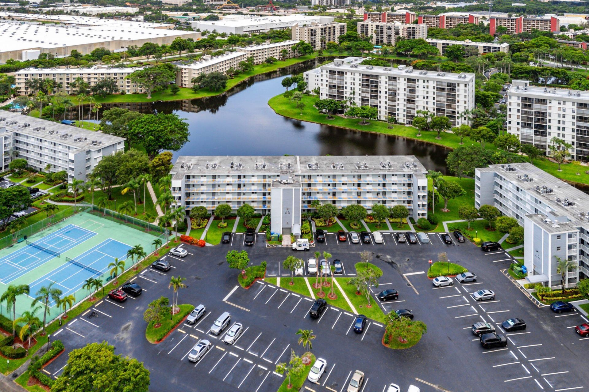 2222 N Cypress Bend Drive, Unit 403, Pompano Beach, FL 33069 Photo