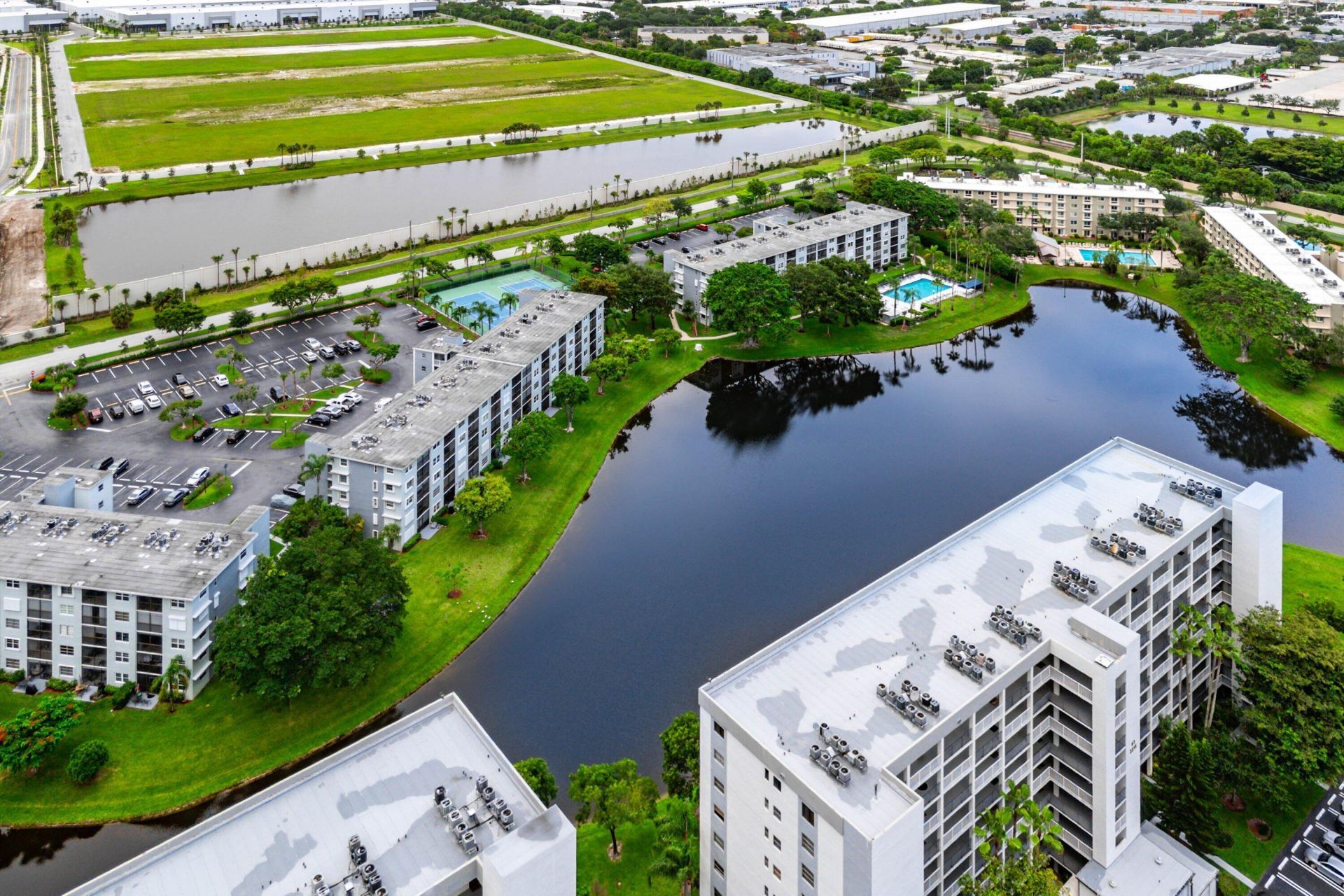 2222 N Cypress Bend Drive, Unit 403, Pompano Beach, FL 33069 Photo