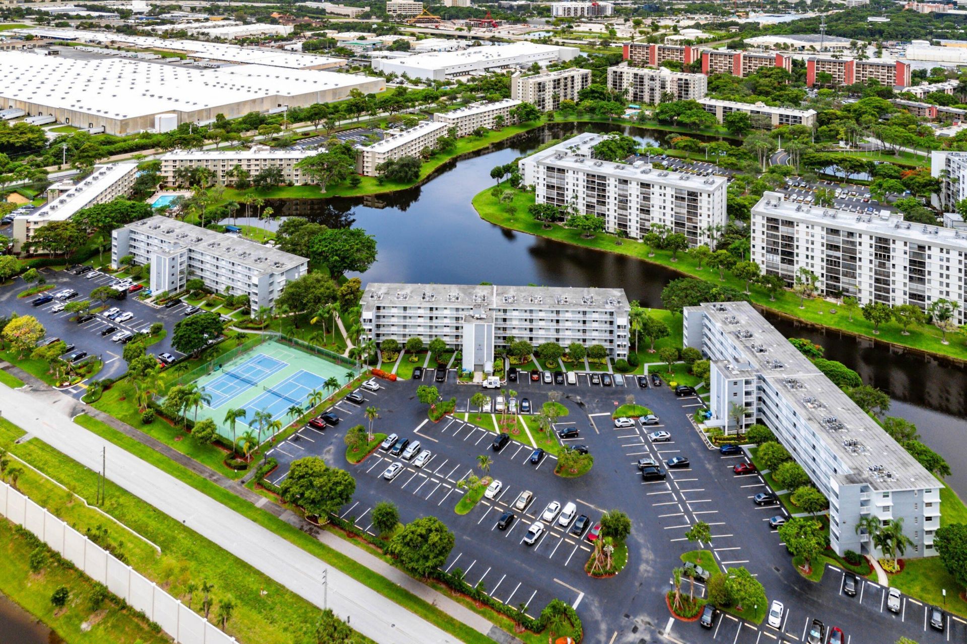 2222 N Cypress Bend Drive, Unit 403, Pompano Beach, FL 33069 Photo