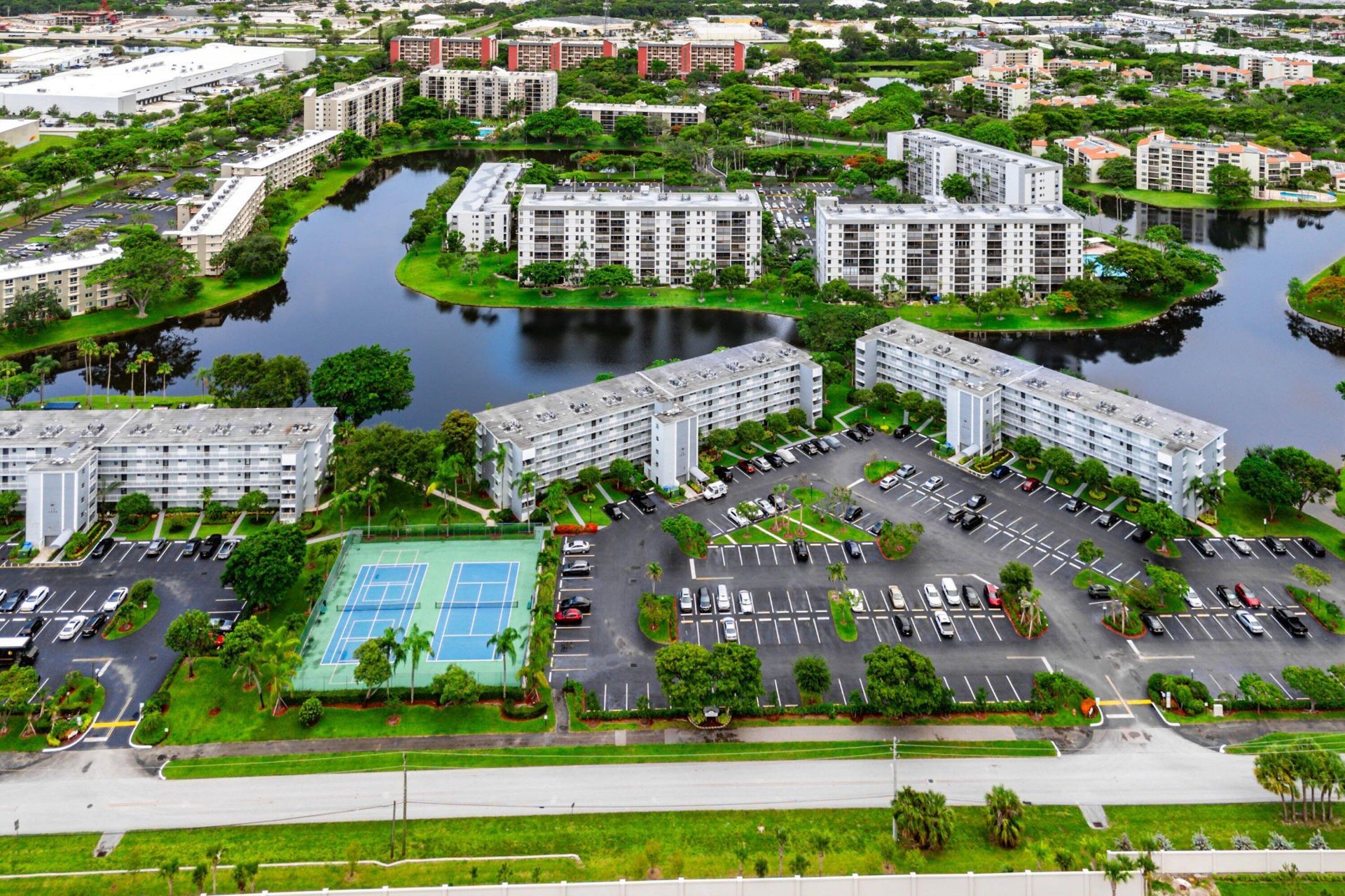 2222 N Cypress Bend Drive, Unit 403, Pompano Beach, FL 33069 Photo