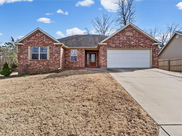 1 Buckden Lane , Bella Vista, AR 72715