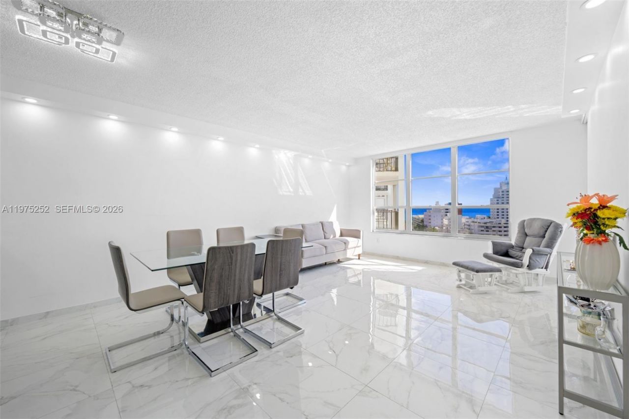 4101 Pine Tree Dr, Unit 919, Miami Beach, FL 33140 Photo