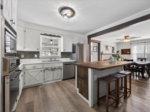 3212 Marthas Chapel Rd, Cunningham, TN 37052