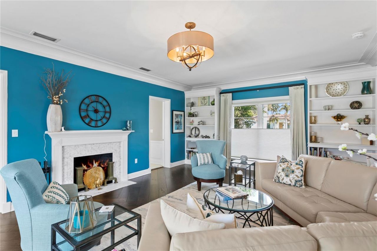 1237 Brightwaters Boulevard Ne, Saint Petersburg, FL 33704 Photo