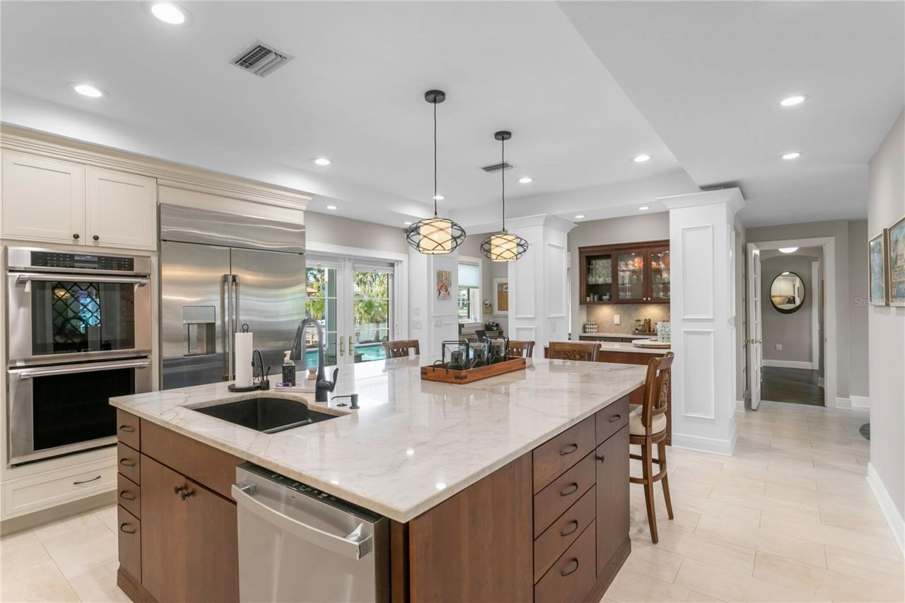 1237 Brightwaters Boulevard Ne, Saint Petersburg, FL 33704 Photo