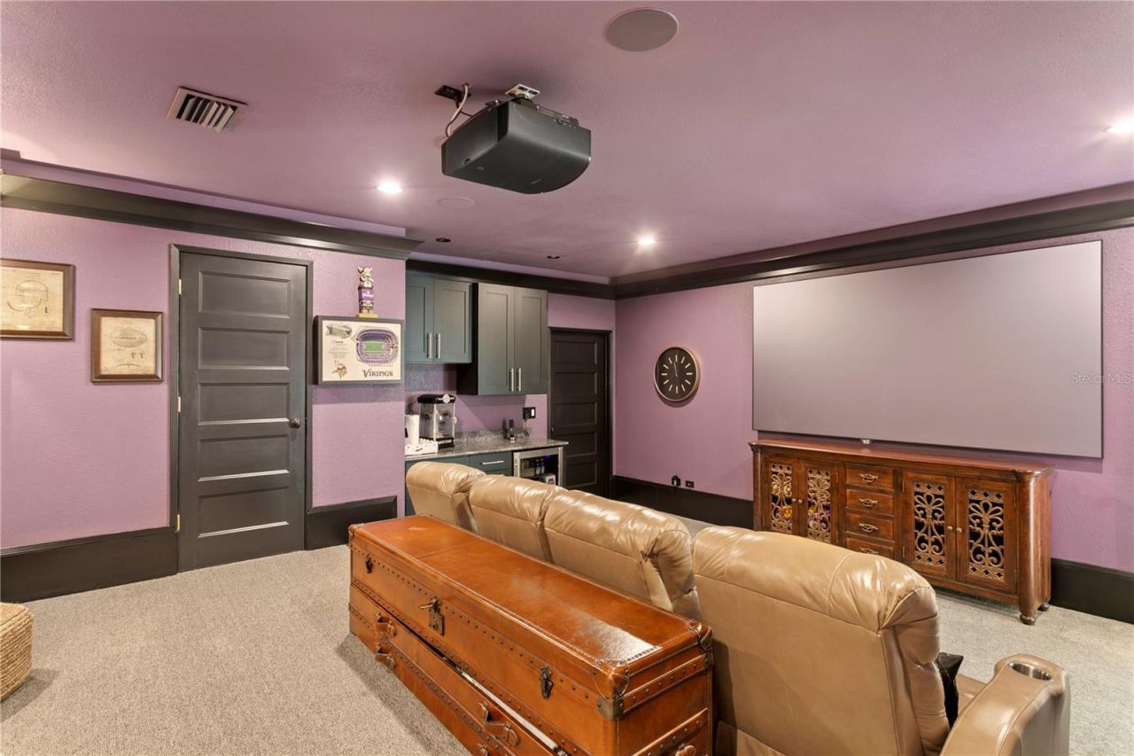 1237 Brightwaters Boulevard Ne, Saint Petersburg, FL 33704 Photo