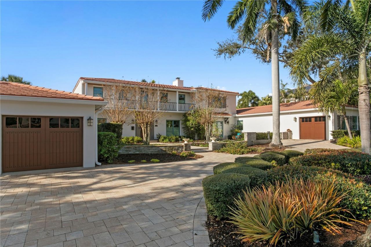 1237 Brightwaters Boulevard Ne, Saint Petersburg, FL 33704 Photo