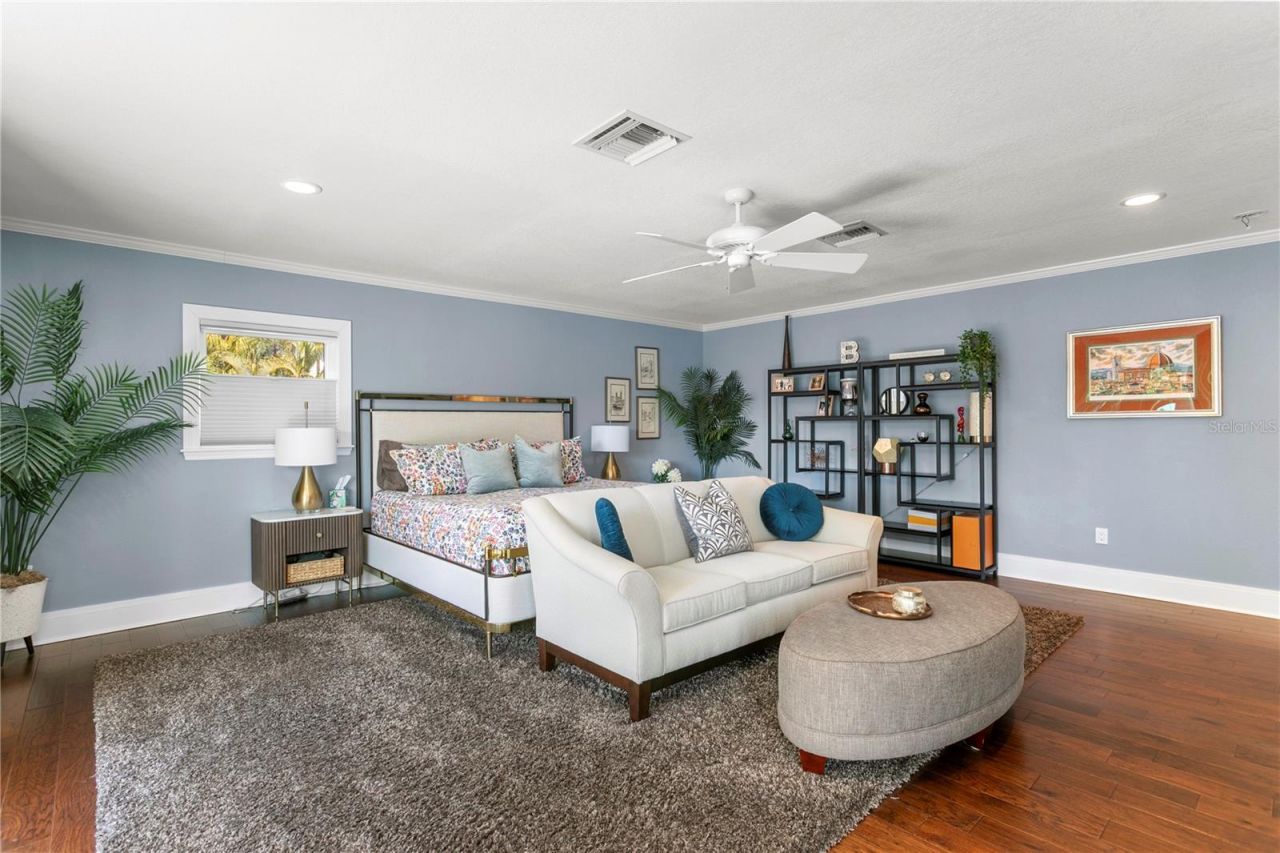 1237 Brightwaters Boulevard Ne, Saint Petersburg, FL 33704 Photo