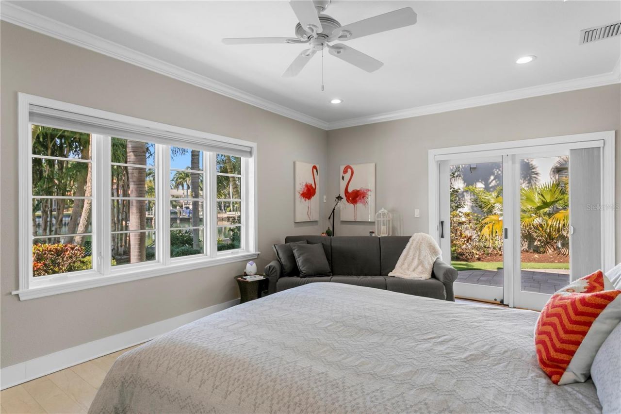 1237 Brightwaters Boulevard Ne, Saint Petersburg, FL 33704 Photo