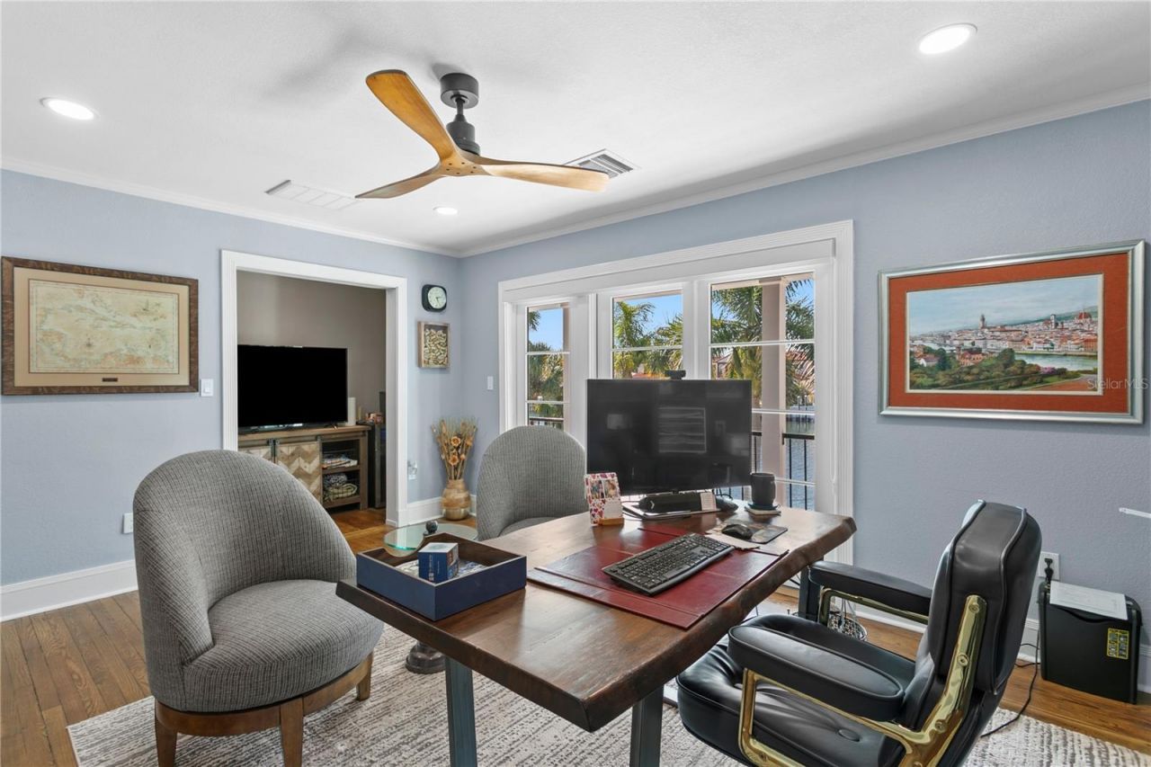 1237 Brightwaters Boulevard Ne, Saint Petersburg, FL 33704 Photo