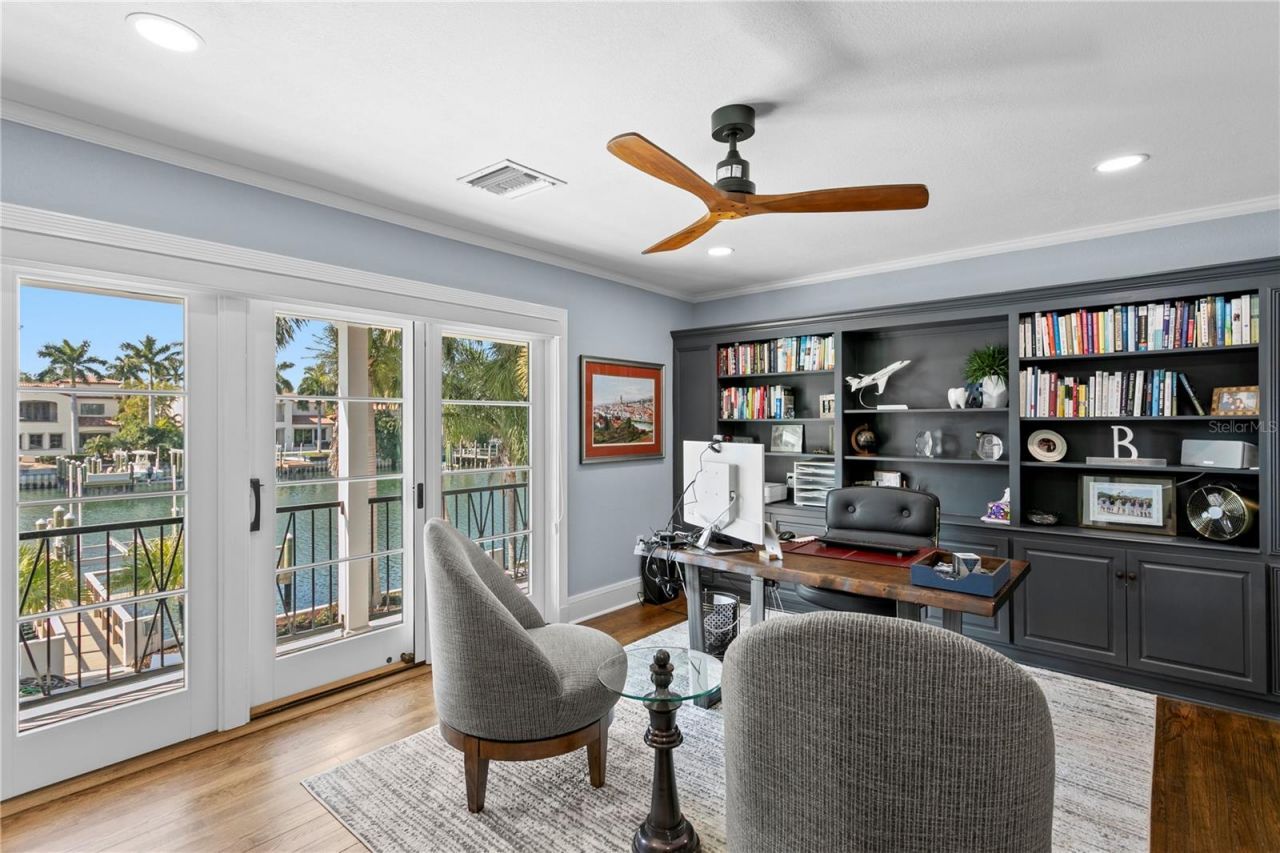 1237 Brightwaters Boulevard Ne, Saint Petersburg, FL 33704 Photo