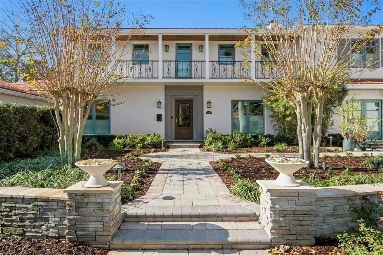 1237 Brightwaters Boulevard Ne, Saint Petersburg, FL 33704 Photo