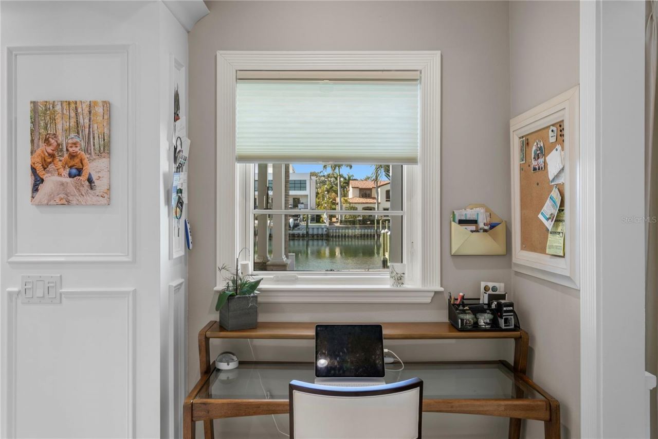 1237 Brightwaters Boulevard Ne, Saint Petersburg, FL 33704 Photo