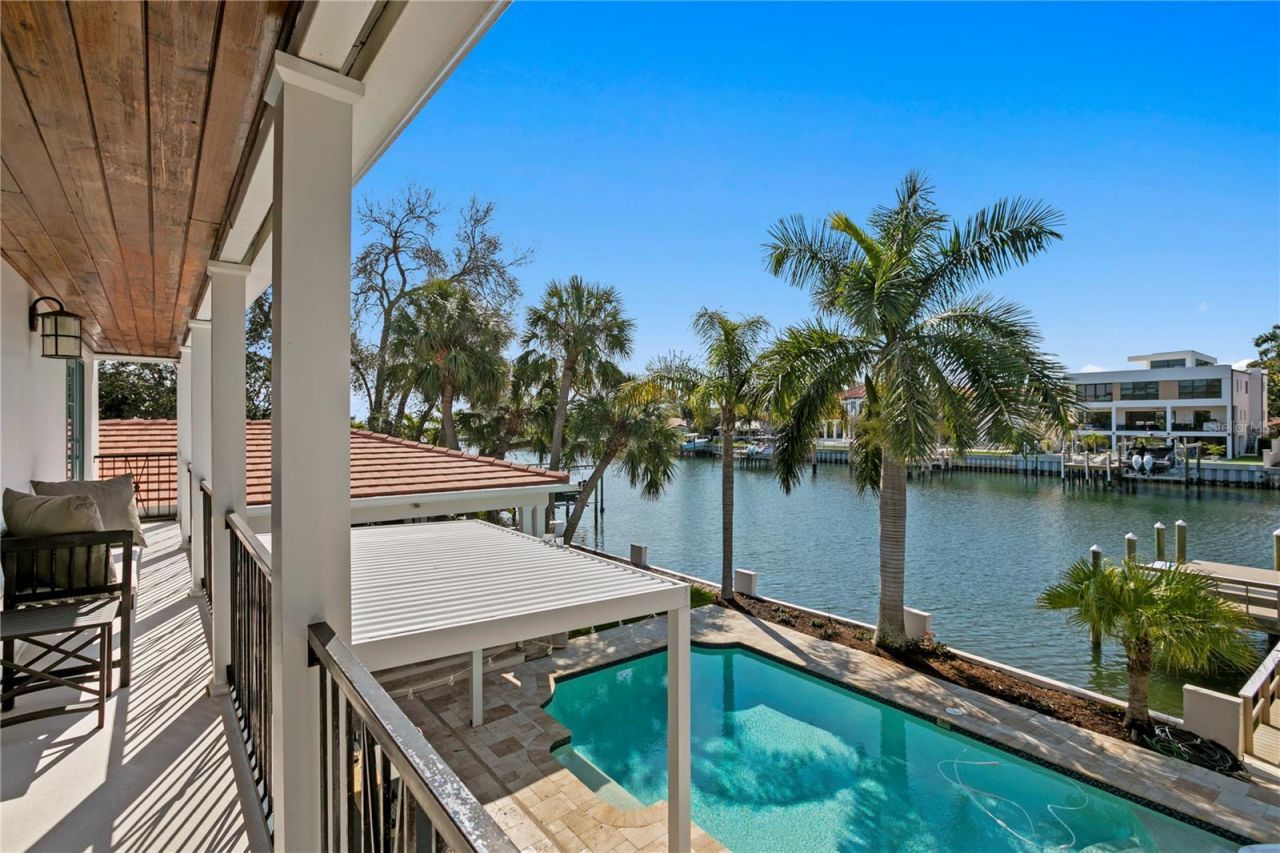 1237 Brightwaters Boulevard Ne, Saint Petersburg, FL 33704 Photo