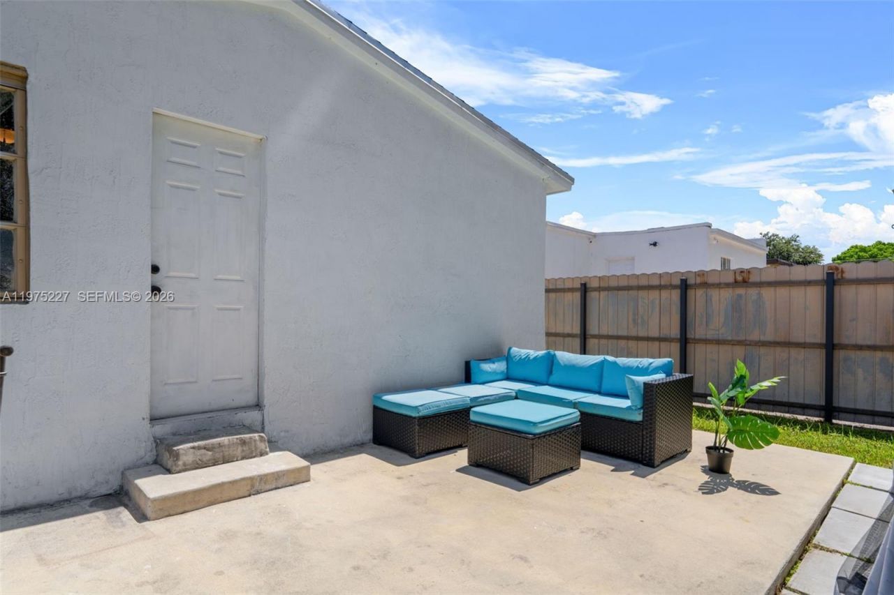 3143 NW 59th St , Miami, FL 33142 Photo